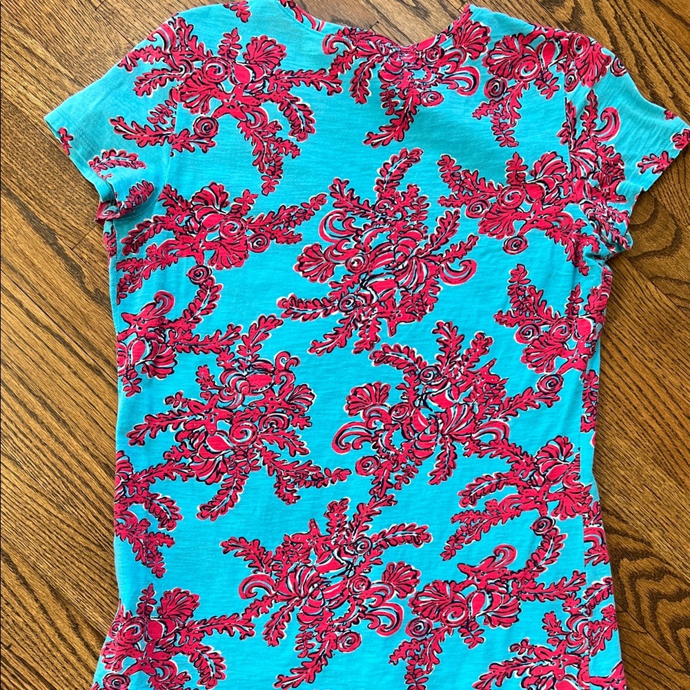 Lilly Pulitzer Turquoise & Pink Short Sleeve V-Neck Tee - Picture 6 of 8